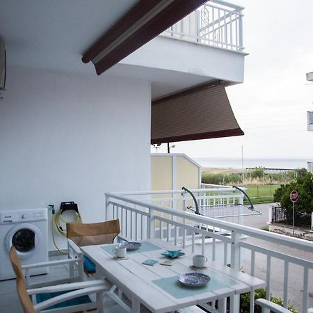Grey Theros Apartments Paralia Dionisiou Zewnętrze zdjęcie