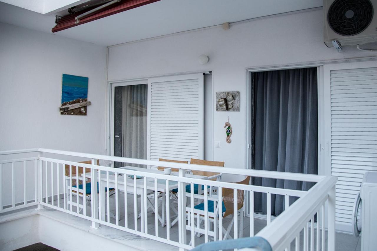 Grey Theros Apartments Paralia Dionisiou Zewnętrze zdjęcie