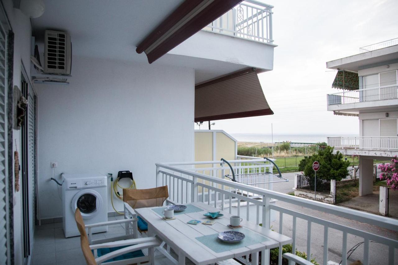 Grey Theros Apartments Paralia Dionisiou Zewnętrze zdjęcie